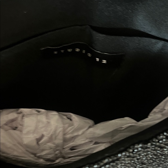 Floral Beaded Black Handbag - Picture 6 of 6